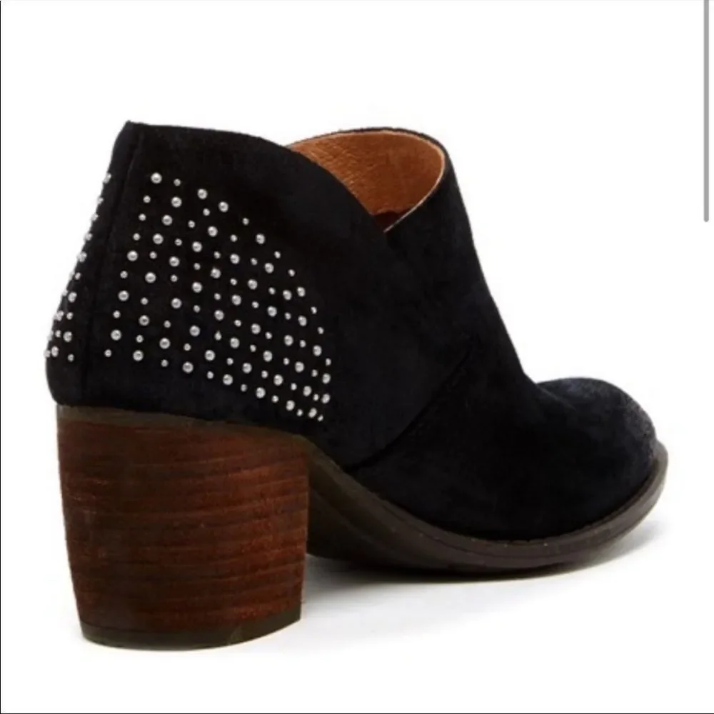 Naya Valerie Black Studded Suede Leather Bootie Size 6.5